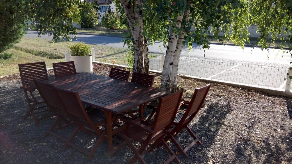 Hotel Montespan Lussac-les-Châteaux Eksteriør bilde