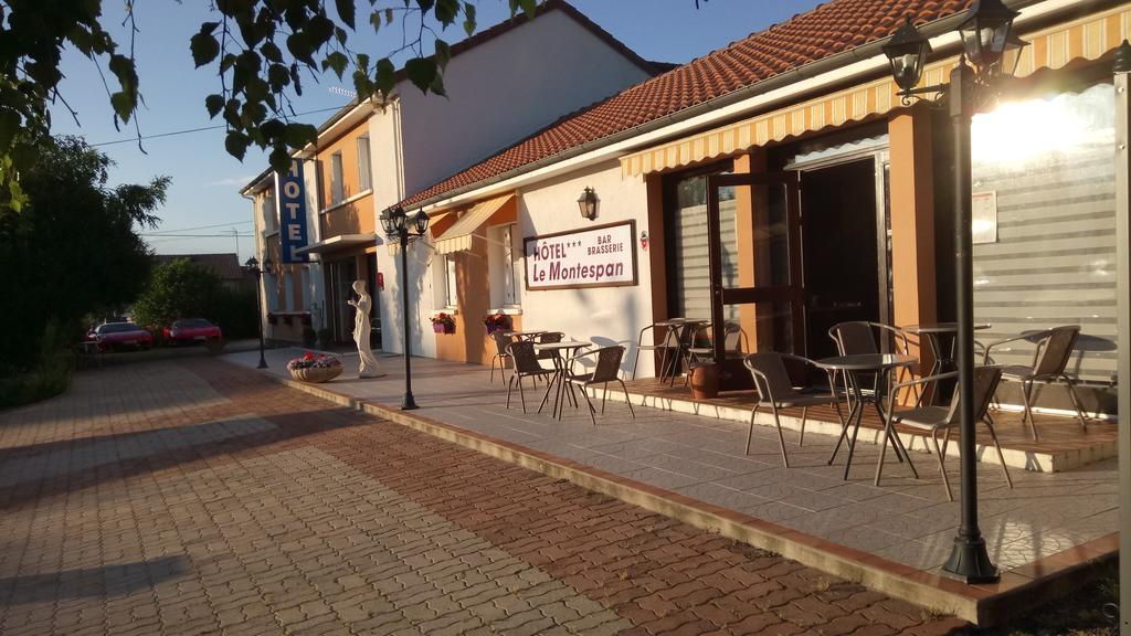 Hotel Montespan Lussac-les-Châteaux Eksteriør bilde